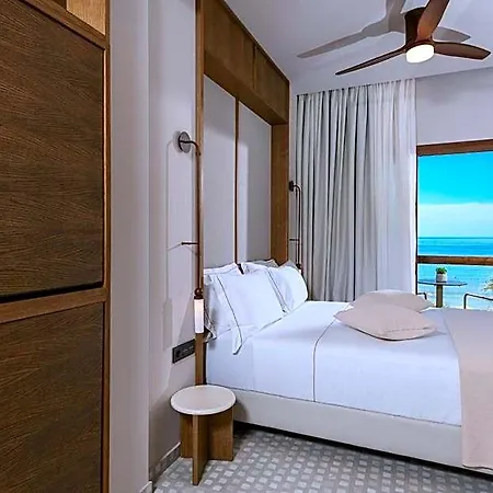 Enavlion Elegance Seaside Luxury Hotel *